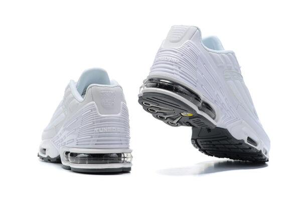 Air Max Plus TN 3 “Triple White” - Imagem 3