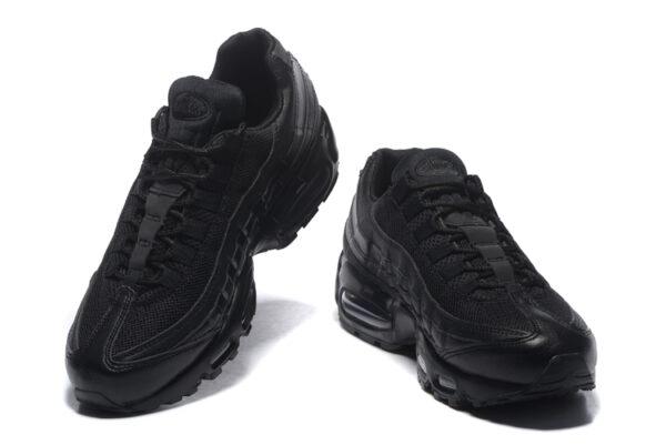 Air Max 95 "Triple Black" - Imagem 2