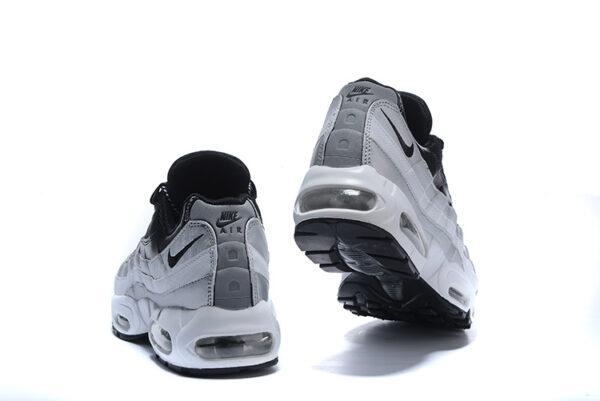 Air Max 95 "Metallic Black" - Imagem 3