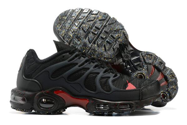 Air Max Plus Terrascape "Black/Red"