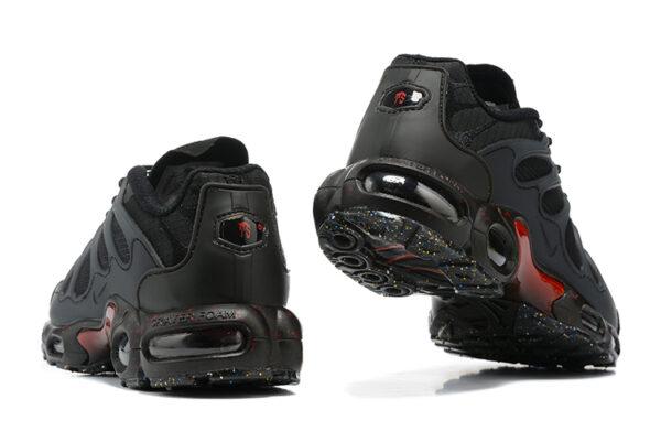 Air Max Plus Terrascape "Black/Red" - Imagem 3