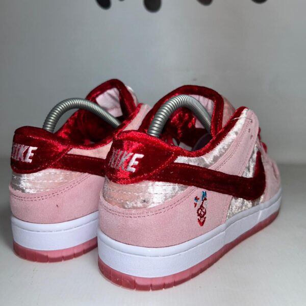 Dunk Low "StrangeLove" - Imagem 4