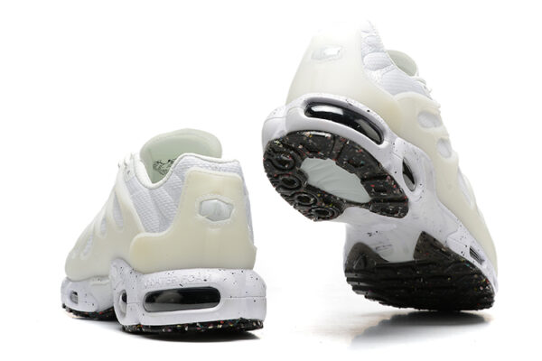 Air Max Plus Terrascape "Triple White" - Imagem 3