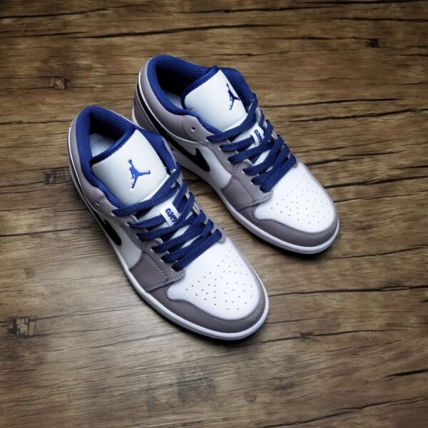 Jordan 1 Low "True Blue Cement" - Imagem 3