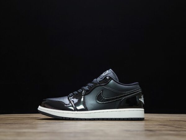 Jordan 1 Low "Carbon All-Star"