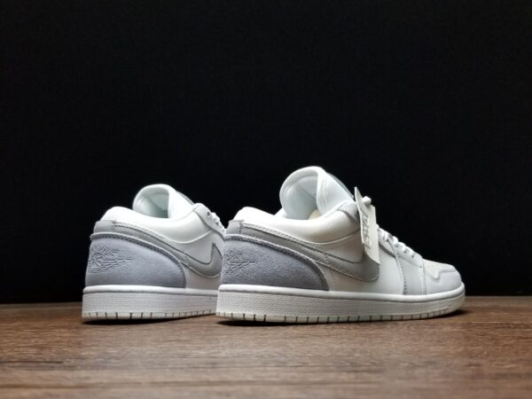 Jordan 1 Low "Paris" - Imagem 3