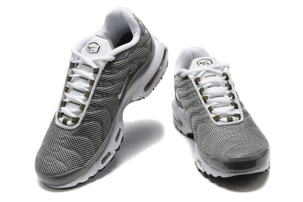 Air Max Plus TN 1 "Flat Pewter" - Imagem 3