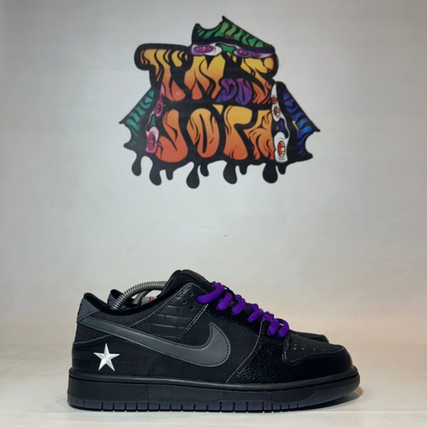 Dunk Low "First Avenue"