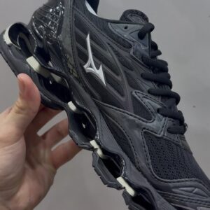 Mizuno Prophecy 6 "Black" - Camaleão