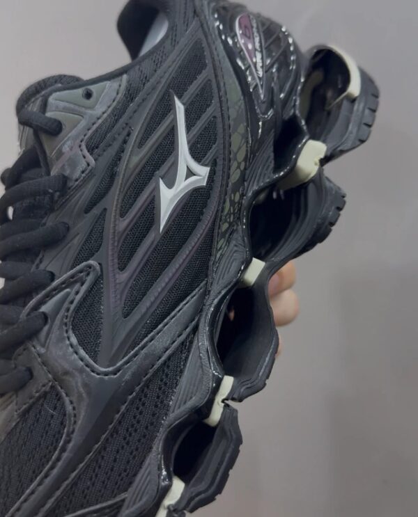Mizuno Prophecy 6 "Black" - Camaleão - Imagem 2