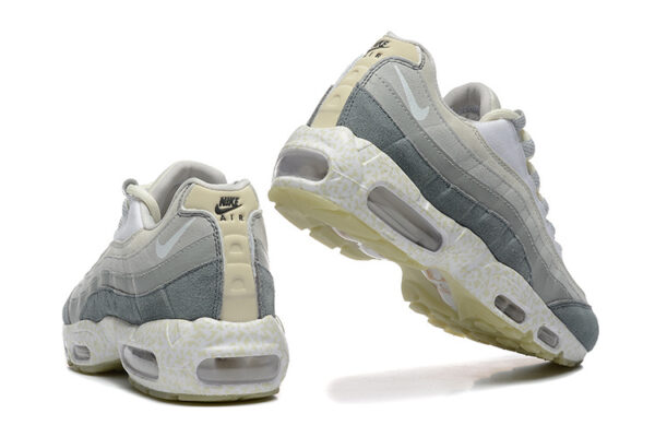 Air Max 95 "Bones" - Imagem 3