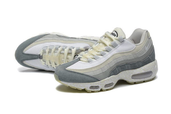 Air Max 95 "Bones" - Imagem 2